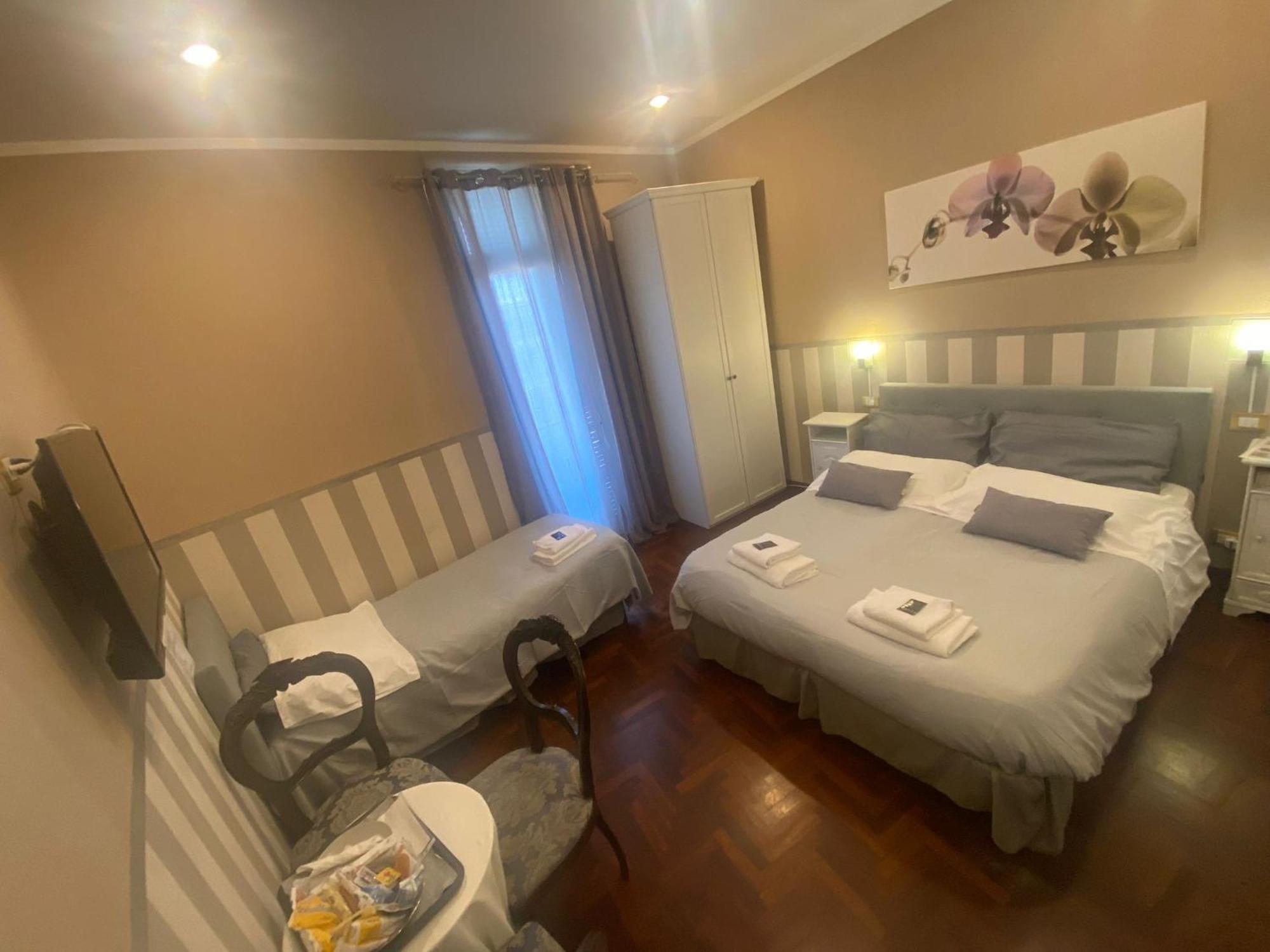 Отель Morgagni House Рим Экстерьер фото