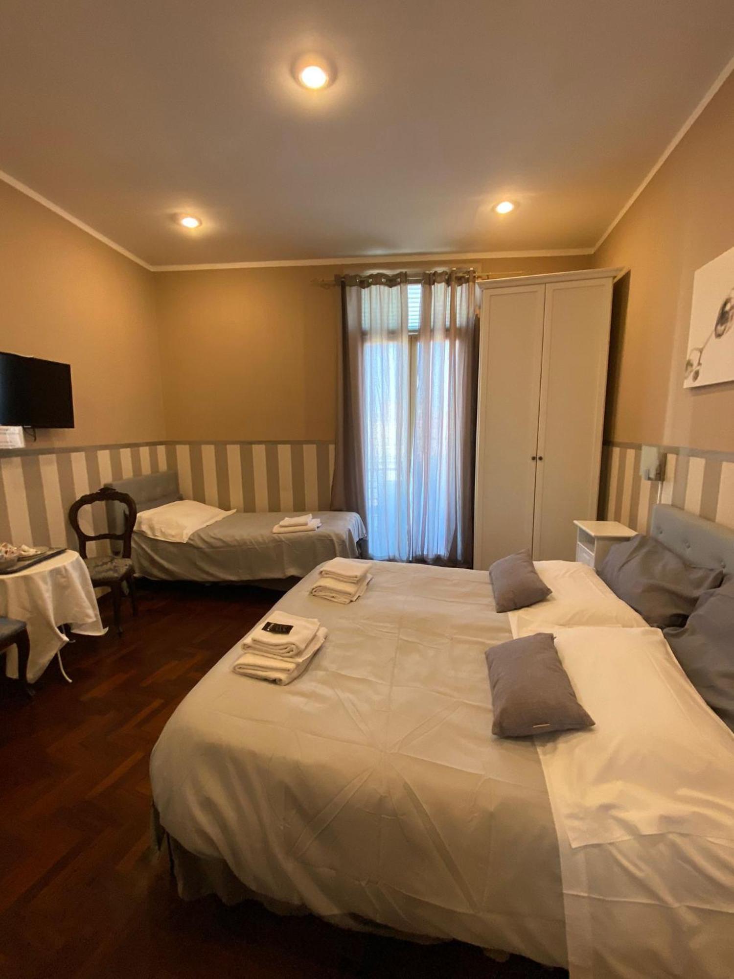 Отель Morgagni House Рим Экстерьер фото