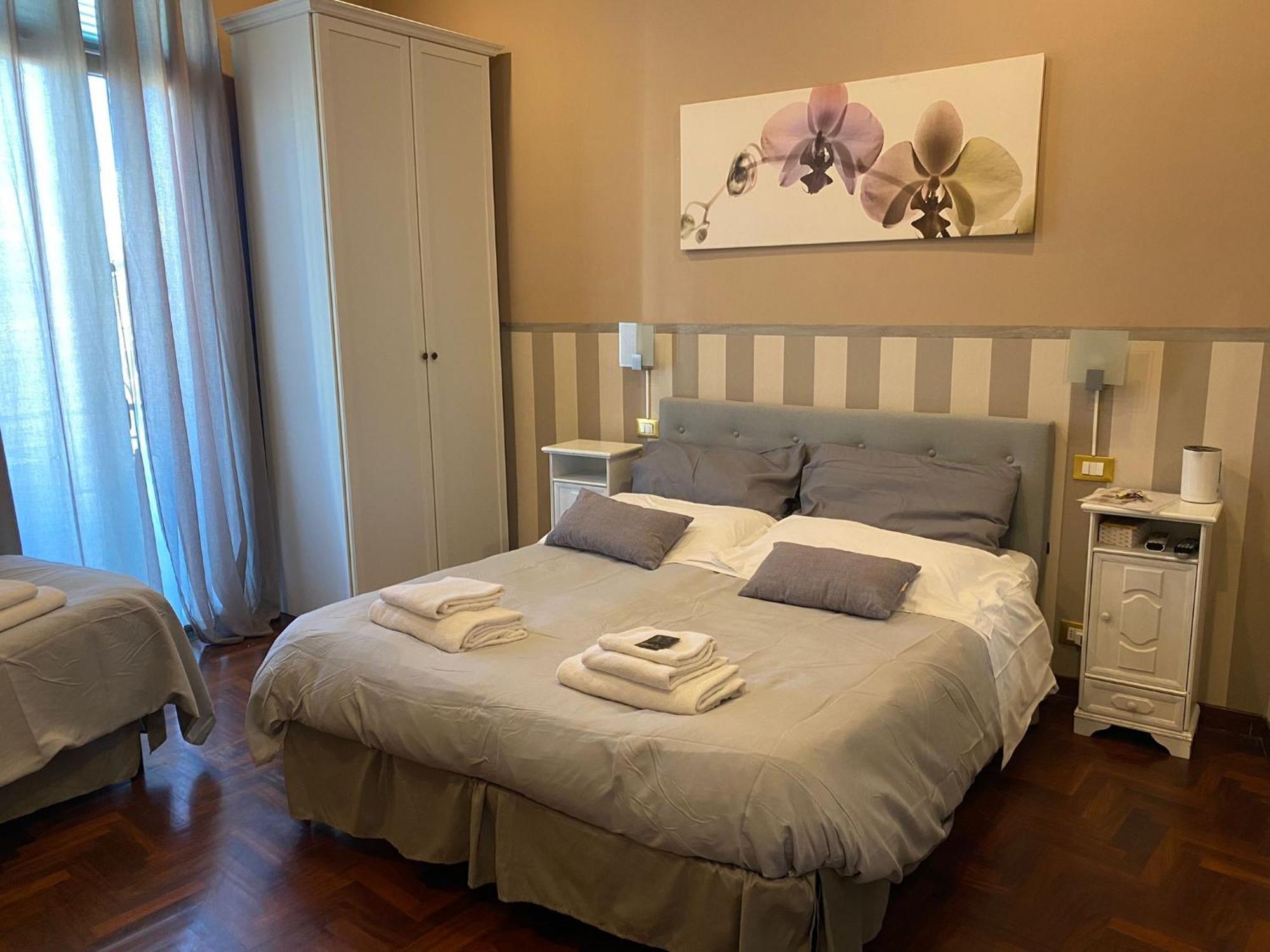 Отель Morgagni House Рим Экстерьер фото