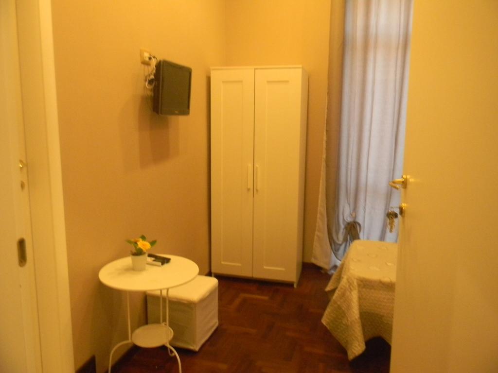 Отель Morgagni House Рим Номер фото