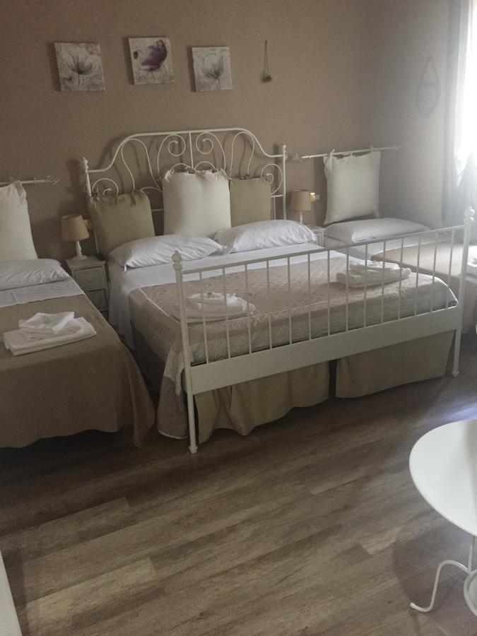 Отель Morgagni House Рим Экстерьер фото