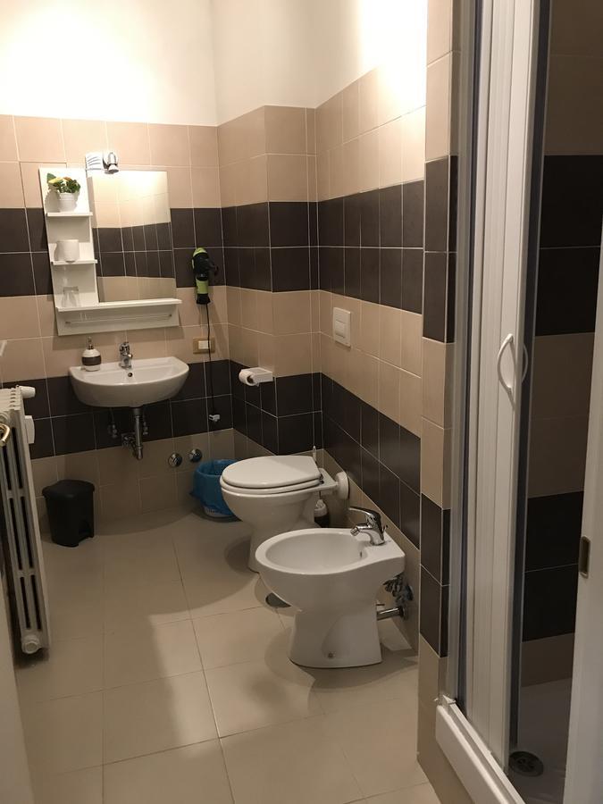 Отель Morgagni House Рим Экстерьер фото