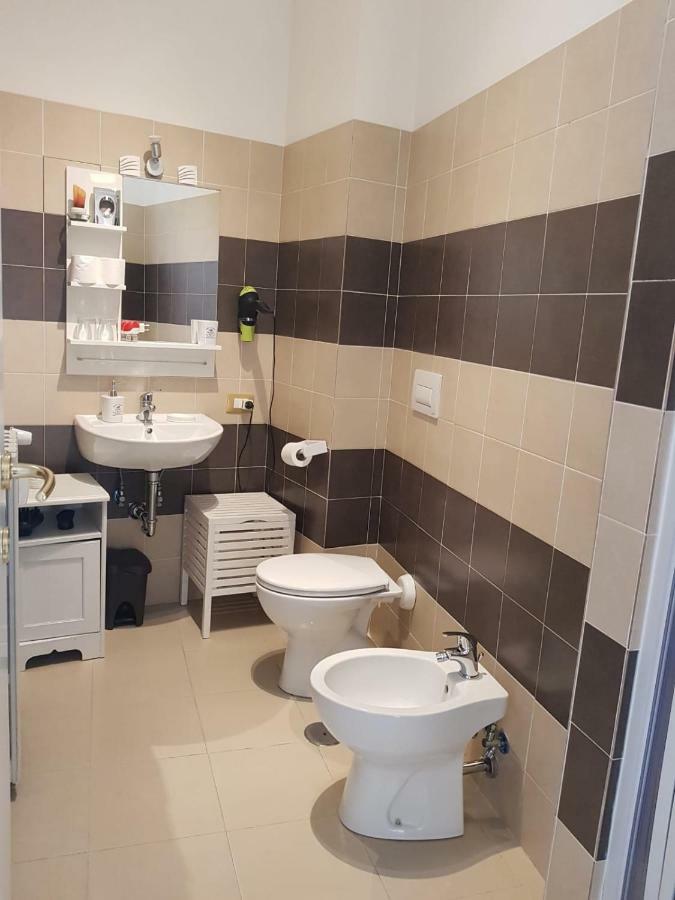 Отель Morgagni House Рим Экстерьер фото